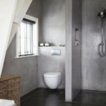 La nuova tendenza del design nell’arredo bagno: i piatti doccia